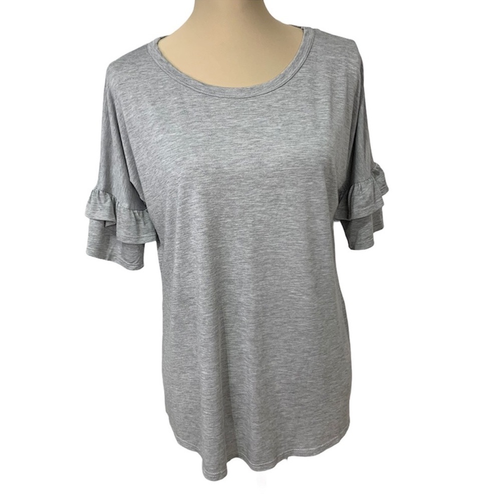 Hailey & Co. Gray Dropped Ruffle Sleeve Top M.